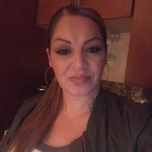 Meet your Posher, Bonnie